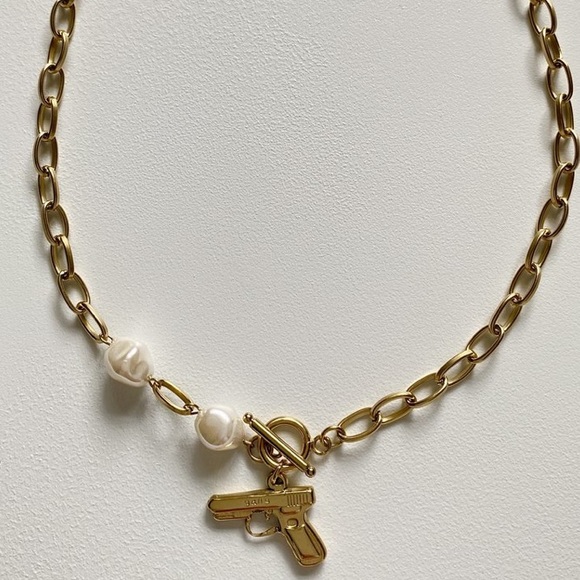 Gang Necklace - Picture 2 of 3